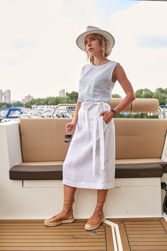 Спідниця міді з поясом